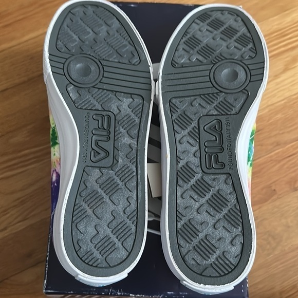 - Fila Tarp 1911 CVO tie dye woman’s size 9 new in box - Picture 7 of 10